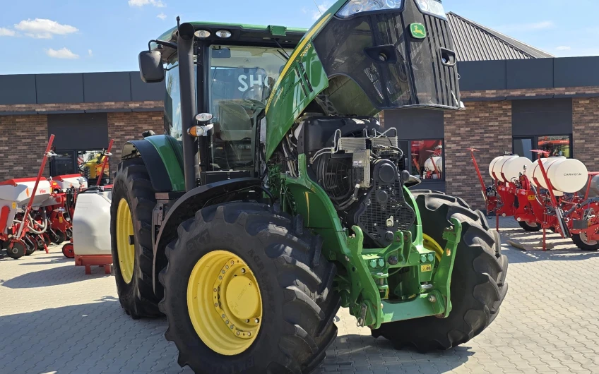 Трактор John Deere 7260R 2012