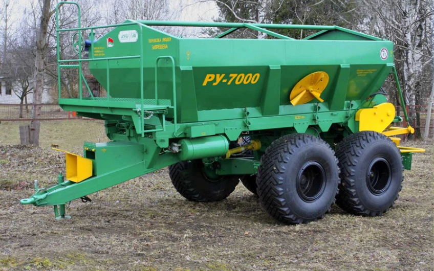 Distribuitor de îngrășăminte minerale RU-7000