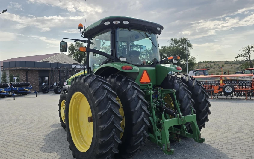 Трактор John Deere R8285 2013