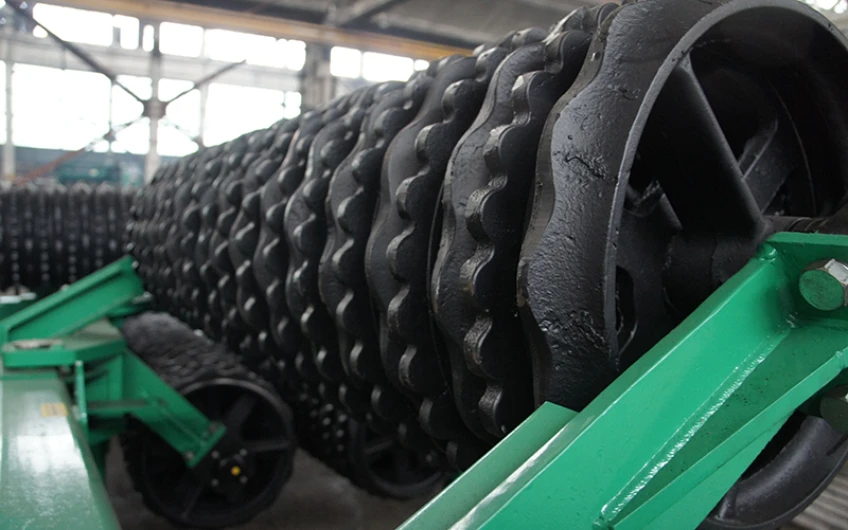 Compactator de sol UGP-6.0
