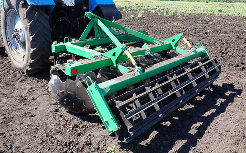 Агрегат почвообрабатывающий полуприцепного типа АГП
