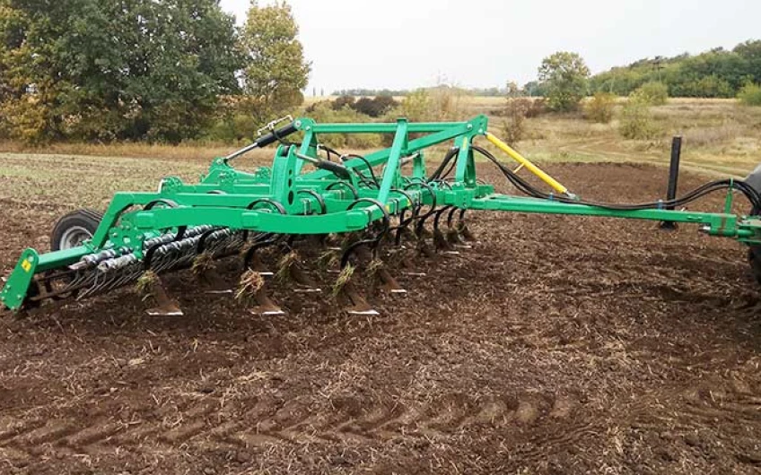 Cultivator semiremorcat KN-4.8