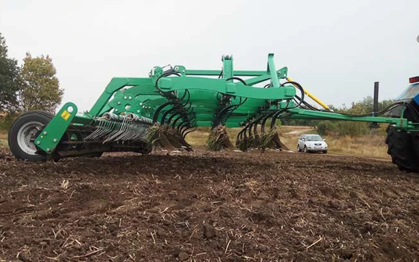 Cultivator semiremorcat KN-4.8