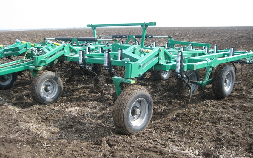 Cultivator remorcat KP-8.4