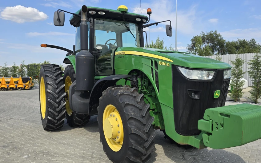 Трактор John Deere R8285 2013