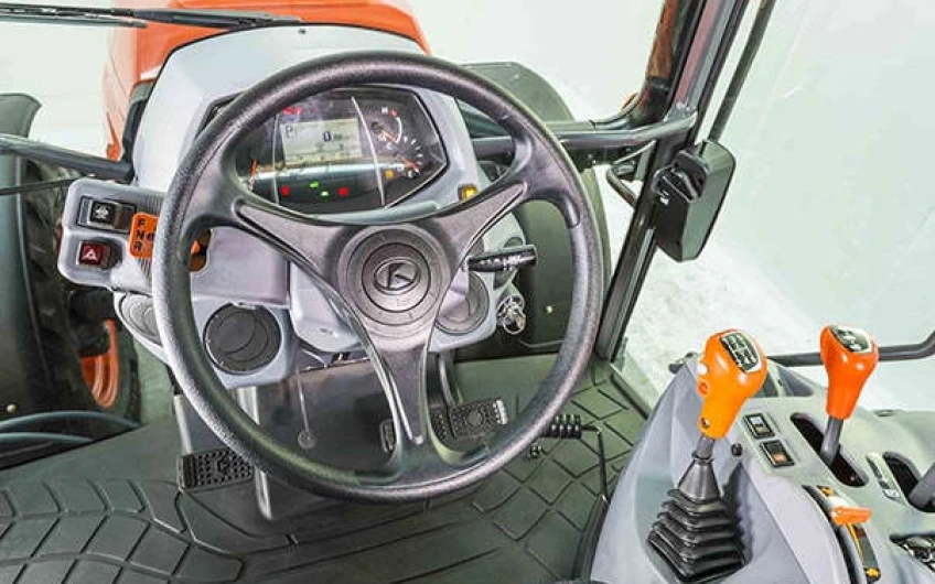 Kubota M5001N (73-105 CP)
