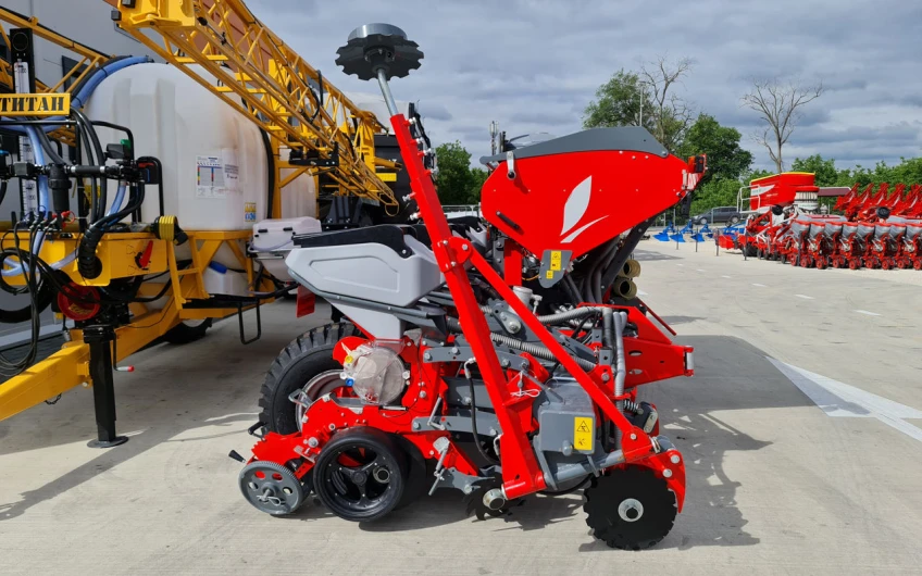 Semănătoarea Irtem Feronia FT-08