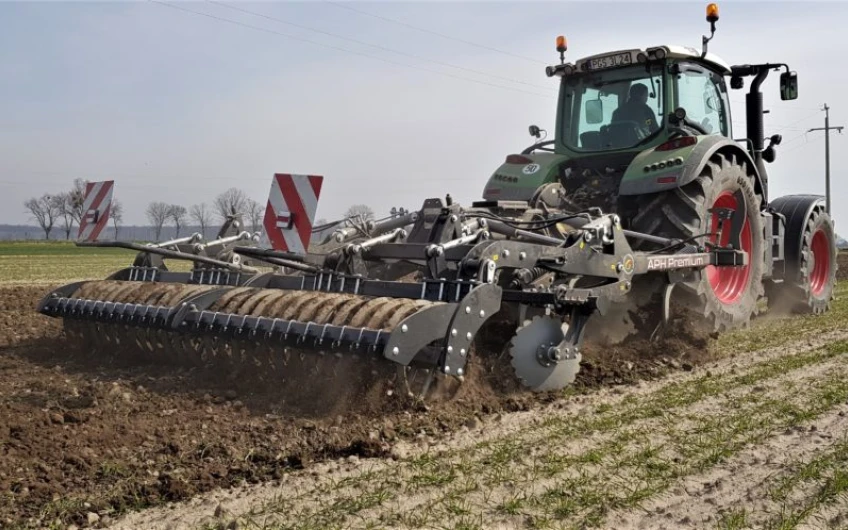 Cultivator de miriște Agro-Tom APH