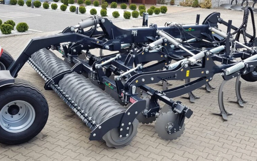 Cultivator de miriște Agro-Tom APH