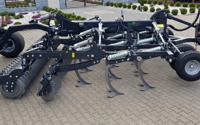 Cultivator de miriște Agro-Tom APH