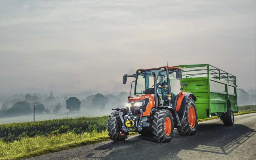 Kubota M4003 (66-74 CP)