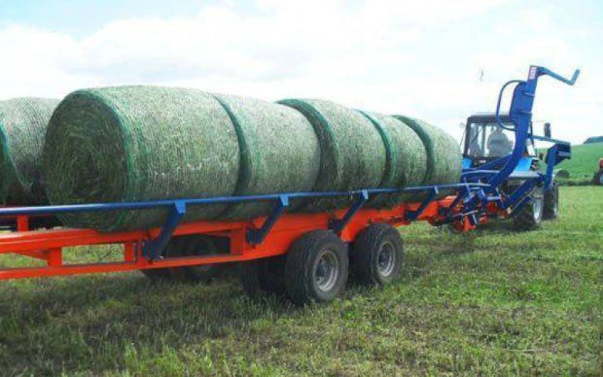 Transportorul de baloti - PR-18