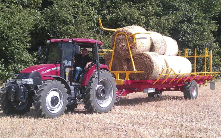 Semiremorcă cu baloți cu autoîncărcare PT-12-24