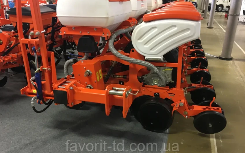 Semănătoare pneumatică de precizie VENZA-6 Pro (brăzdar de discuri)