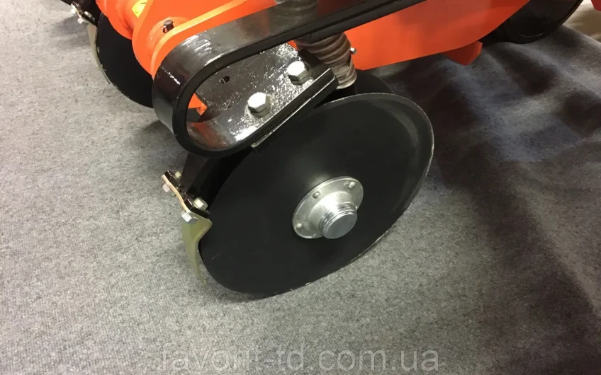 Semănătoare pneumatică de precizie VENZA-6 Pro (brăzdar de discuri)