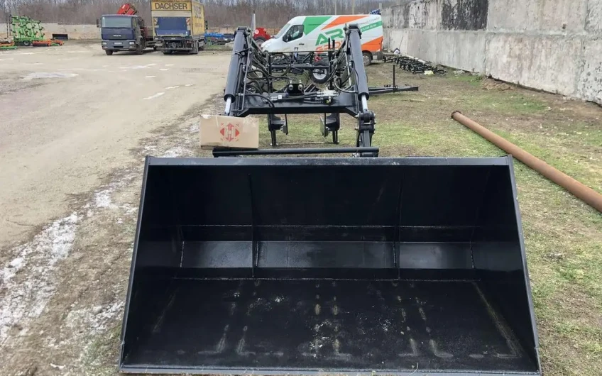 Încărcător frontal "LEADER" NT 1600