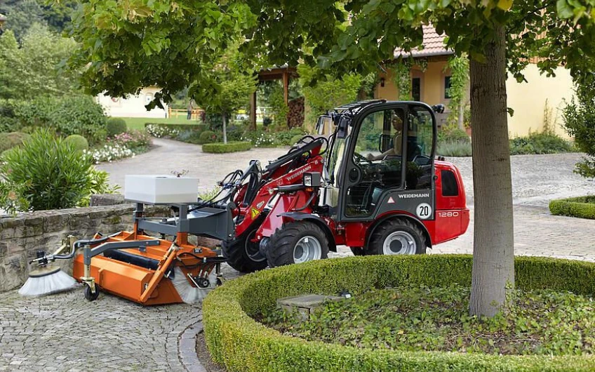 Hoftrac 1280 - Productiv și manevrabil