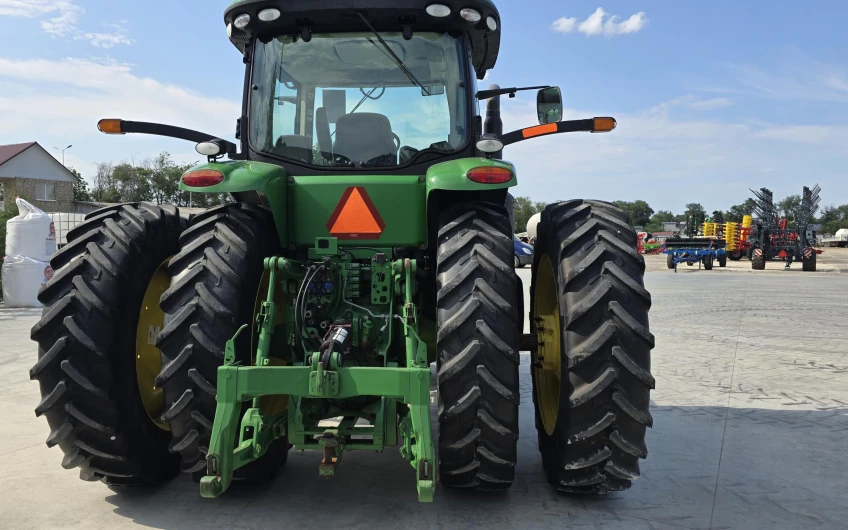Трактор John Deere R8285 2013
