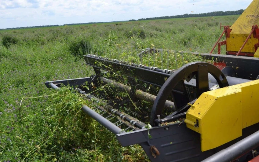 Mașină de recoltat furaje remorcată KPF - 2.4