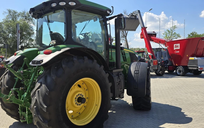 Трактор John Deere 7260R 2012