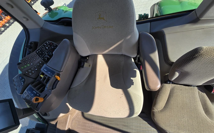 Трактор John Deere 7260R 2012