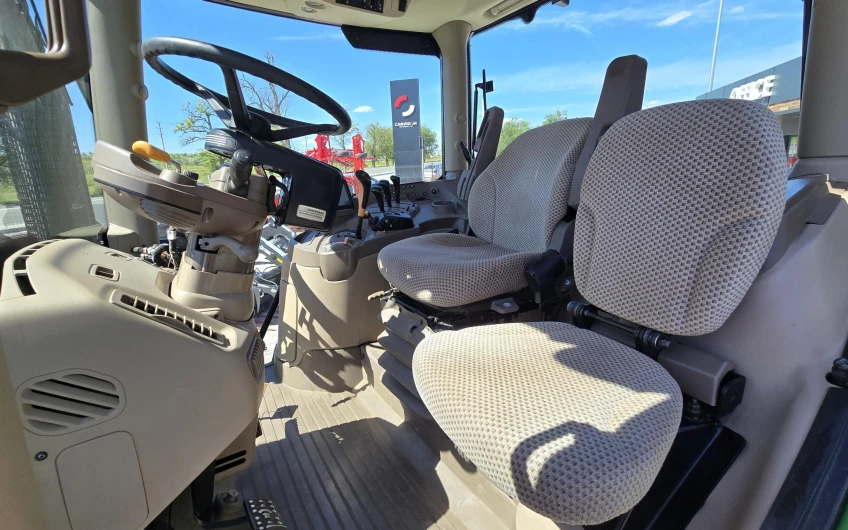 Трактор John Deere 6210R — 6 380 м/ч